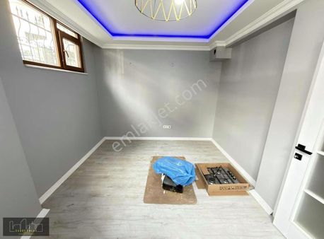 Cadde Emlak Gültepe Mah Yeni Bina Cadde Üzeri 2+1 Bahçe Katı