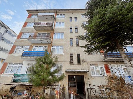 Karınca Konutlafında Kamu Kurumlarına Yakın Ara Kat 3+1