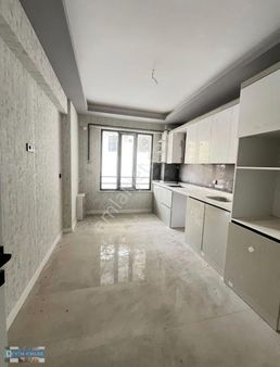 Selahaddin Eyübide Kahramanlar Cdsinde Yüksek Giriş 2+1 Daire