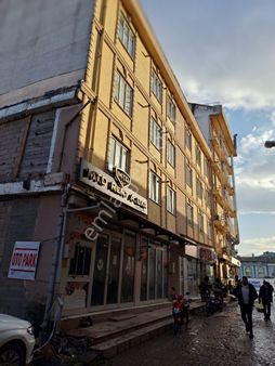 Çarşı Merkez Uzunzade Sokakta Satılık 1+1 Ofis Daireler