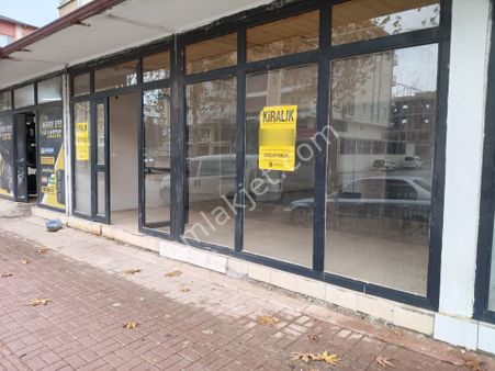 Yeniköy Mahallesi Atatürk Caddesi Yolu Üzerinde 80 M2 Kiralık Dükkan