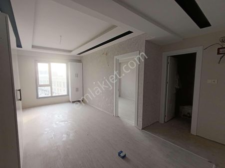 Uygun Emalktan Bamyasuyunda 3. Kat 1+1 Odalı Satılık Daire