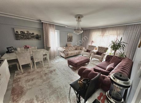 Aşıkveysel Mahallesinde Katta Bağımsız Salon Yapılı 3+1 Satılık Daire