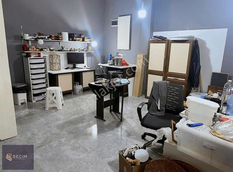 Seçim Emlak'tan Aydınlıkevler Çağdaş Sokak'ta Kiralık Ofis