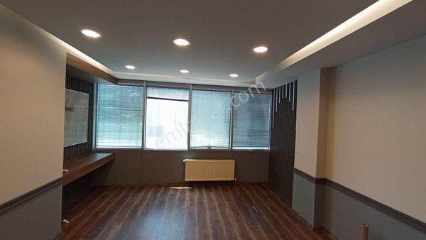 Kavacık Merkezde Kiralık Arakat 3+1 Ofis Büro
