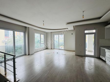 Tosmur Mahallesinde Satılık 2+1 Bahçe Dublexi Daire