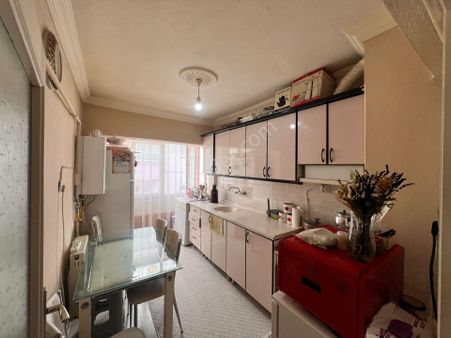 Kalecik Emlak'tan Merkez Mah.bankalar Bölgesine Yakın 3+1klasik Daire