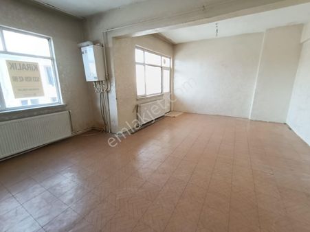 Sımapınarı Mustafapaşada Kiralık 4 Kat 2+1 Dogalgazlı Daire Yabancıya Verilir