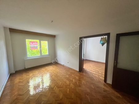 Naz Emlaktan Selami Ali Mahallesinde 3+1 Kiralık Daire