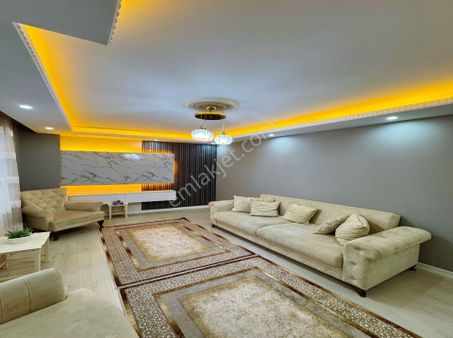 Eminevime Fuzulevime Uygun Balkonlu Satılık Eşyalı Daire !