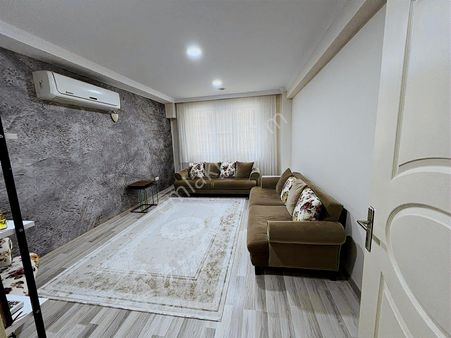 Şişli Mecidiyeköy Merkez'de Cadde Üstü Net:250 M2 4+1 Dükkan