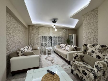 Kalecik Emlak'tan Asansörlü Çift Banyolu Masrafsız 2+1 Daire