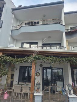 Gemlik K.kumla Feyza Emlak Tan Satılık Havuzlu Villa