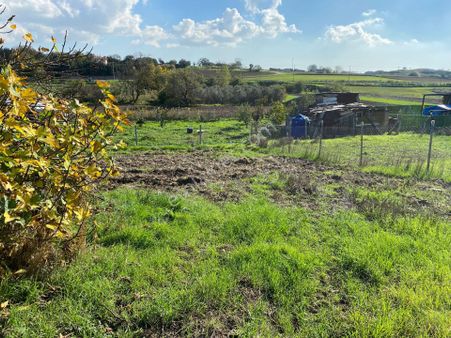 İstanbul Silivri Değirmenköy Çaplı Mukavvetnameli Konteynır Koyulur Hobi Bahçesi Çitle Çevrilir