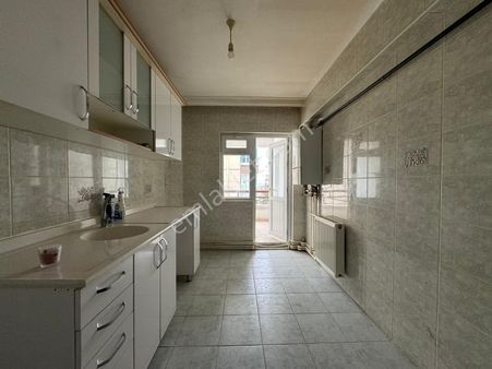 Kalecik Emlak'tan Mimar Sinan Mahallesin'de 3+1 Y.girişli Daire