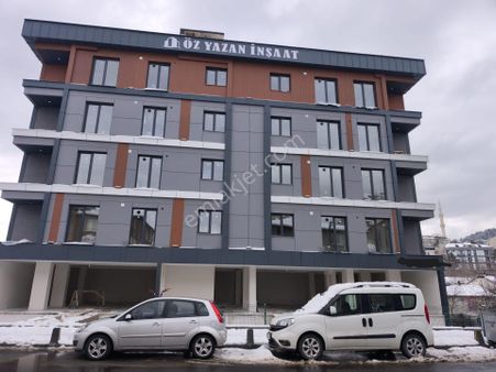 Çok Acil Sultanbeyli Necipfazılda Satılık 125 M. 3+1 Lüks Daire