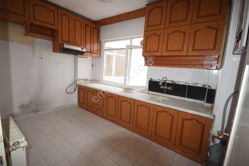 İlk-ev'den Dikmen Caddesine Çetin Emeç Bulvarına Yakın Arakatta 3+1 2 Odası Bağımlı Kombili