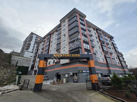 Üniversite Mahallesi Nort Point Sitesi'nde 1+1 Kiralık Daire