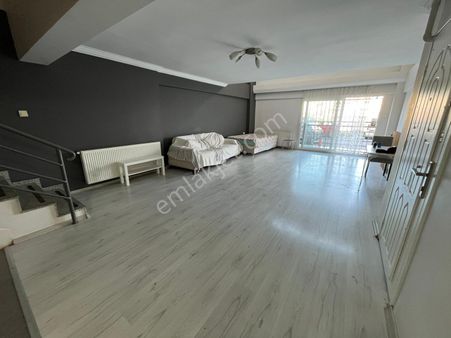 Asil'den Üçkuyularda Meydan Yakını 5+1 Dubleks Genç Binada Daire