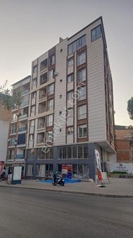 Atatürk Bulvarı Üzeri 2+1satılık Son Köşe Başı Daire....