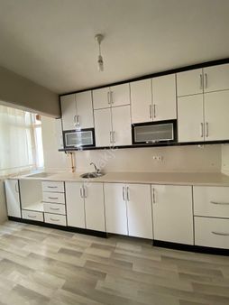 Sücüllü Emlaktan Satılık Ö. Park Hastanesi Yakınında Müstakil 2 Katlı Ev