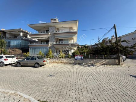 Çeşme Musalla'da Satılık 3+1 Daire