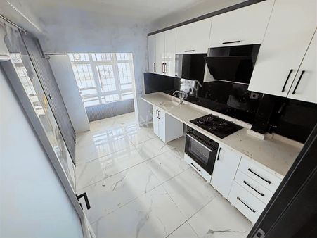 Lider Yatırım'dan Cuma Pazarı Yakını Full Yapılı Güney Cephe 3+1