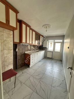 Akşemsettin Mahallesinde 3+1 Satılık Daire