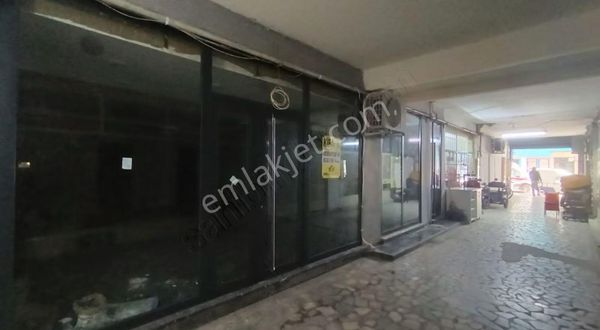 Bursa Emlak Alem-i Çarşı Merkezinde 50 M2 Pasaj İçinde Kiralık