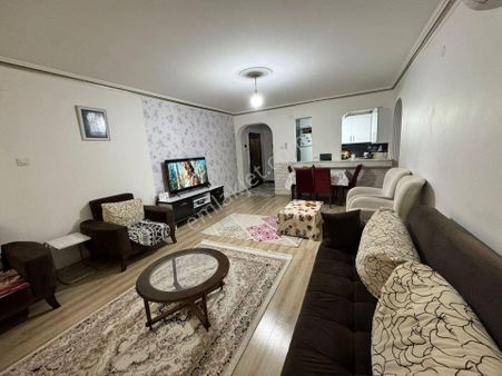 Merkezi Konumda 100m² 2+1 Full Eşyalı Acil Satılık