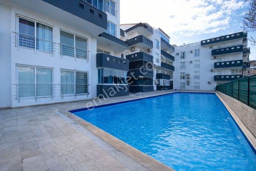 Efeler Mahallesi’nde Satılık 1+1 Eşyalı Havuzlu Ara Kat Daire Fiyat: 3.650.000 Tl