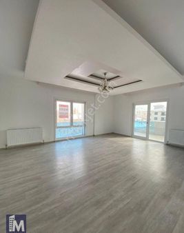 Mesken Emlak'dan Gazidükkan Mh. Parmaklı Konutlarında 3+1 185m² Arakat Geniş Fırsat Satılık