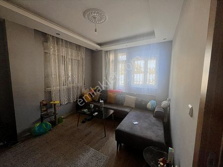 Satılık Emek Mah Yüksek Gırıs Balkonlu 8 Yıllık Masrafsız Daire