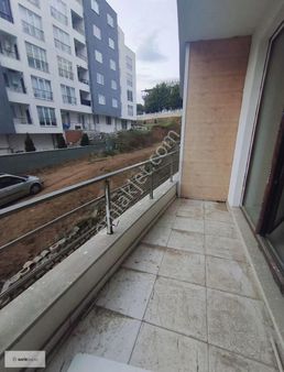 Kiralık Stüdyo Daire Havuzlu Otoparklı Güvenlikli Sitede