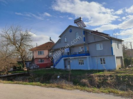 Hacıalilerde Satılık Müstakil 2 Adet 2 Şer Katlı Ev