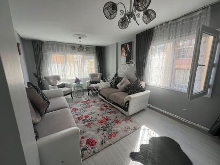 Acill Konak İzmirpark Avm Yakını 2+1 90m2 D.gazlı Ayrı Mutfak Arakat Fırsat Daire