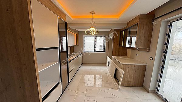 Yenikent Emlak'tan Yapıl Merkezde 2.600 Kredi 139m2 3+1 Satılık