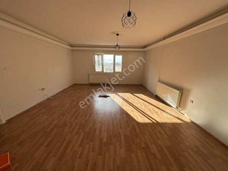 Bulut Emlak'tan Başarı Caddesi Yakını 110 M2 - 2+1 Asansörlü