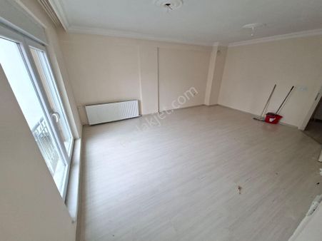 Caybaşı Mh Kiralık Doğalgazlı Asansörlü 2+1 Doğalgazlı 110 M2