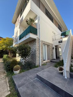 Serik Kadriye'de Otoparklı Site İçinde Eşyalı 2+1 Daire