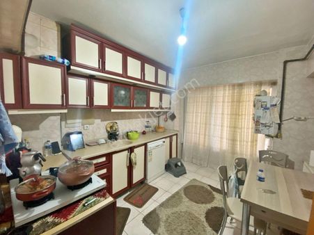 Bilgen Vatan'dan Köşk Mahallesi 3+1 Kilerli Cepheleri Açık Orta Yapıda Satılık Daire