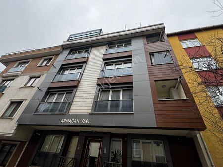 Esatpaşa Ataşehir 2+1 90 M² Asansörlü Balkonlu