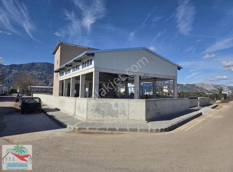 Döşemealtı Sanayisinde Kiralık 900 M2 İşyeri