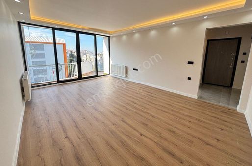 Asil'den Hatayda Cadde Yakını 3+1 Lüks Yapılı Deniz Manzaralı