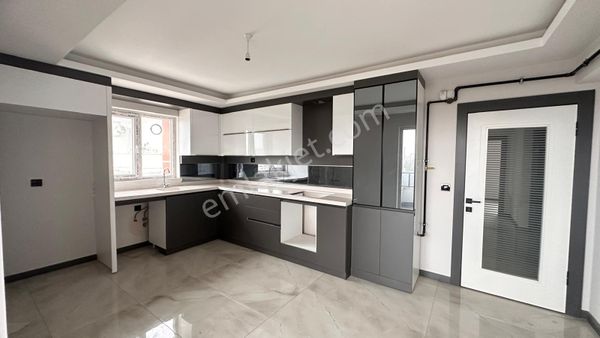 Torun^dan Tandoğan Mah.asansörlü E.banyolu 3+1 Daire