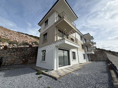 Havuzlu Site İçinde 2+1 Sıfır Yapı Daireler