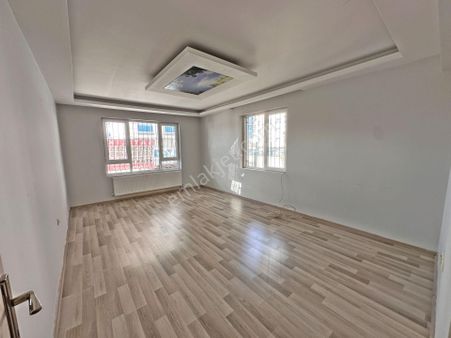 Bahçelerüstü Mahallesi Full Yapılı Asansörlü 3+1 Satılık Daire