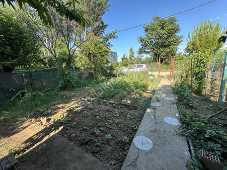 Merkeze Yakın 135m² Hisseli Tapulu Sahibinden Satılık Arsa Her Türlü Altyapıya Sahiptir.