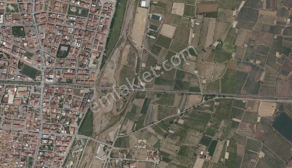 Manisa Salihli Özel Salihli Can Hastanesi Yakını 3 Kat İmarlı Arsa