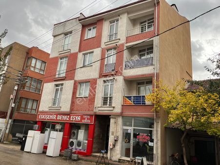 Century 21 Vizyondan Yaylapınar Caddesinde 1+1 Kiralık Daire